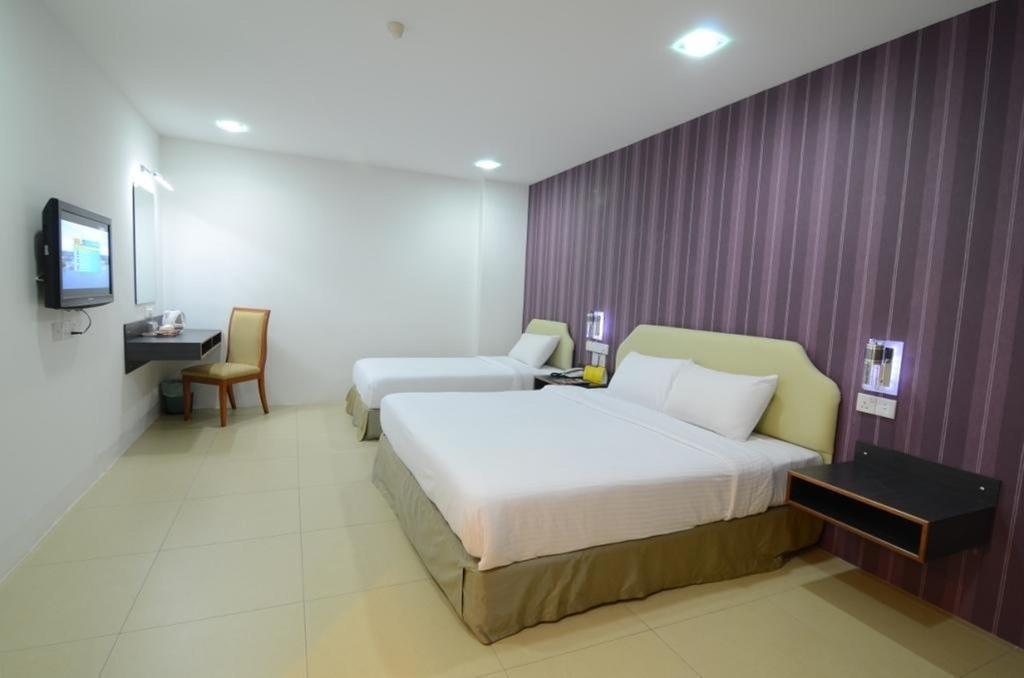 Hotel Avenue Kuantan Buitenkant foto