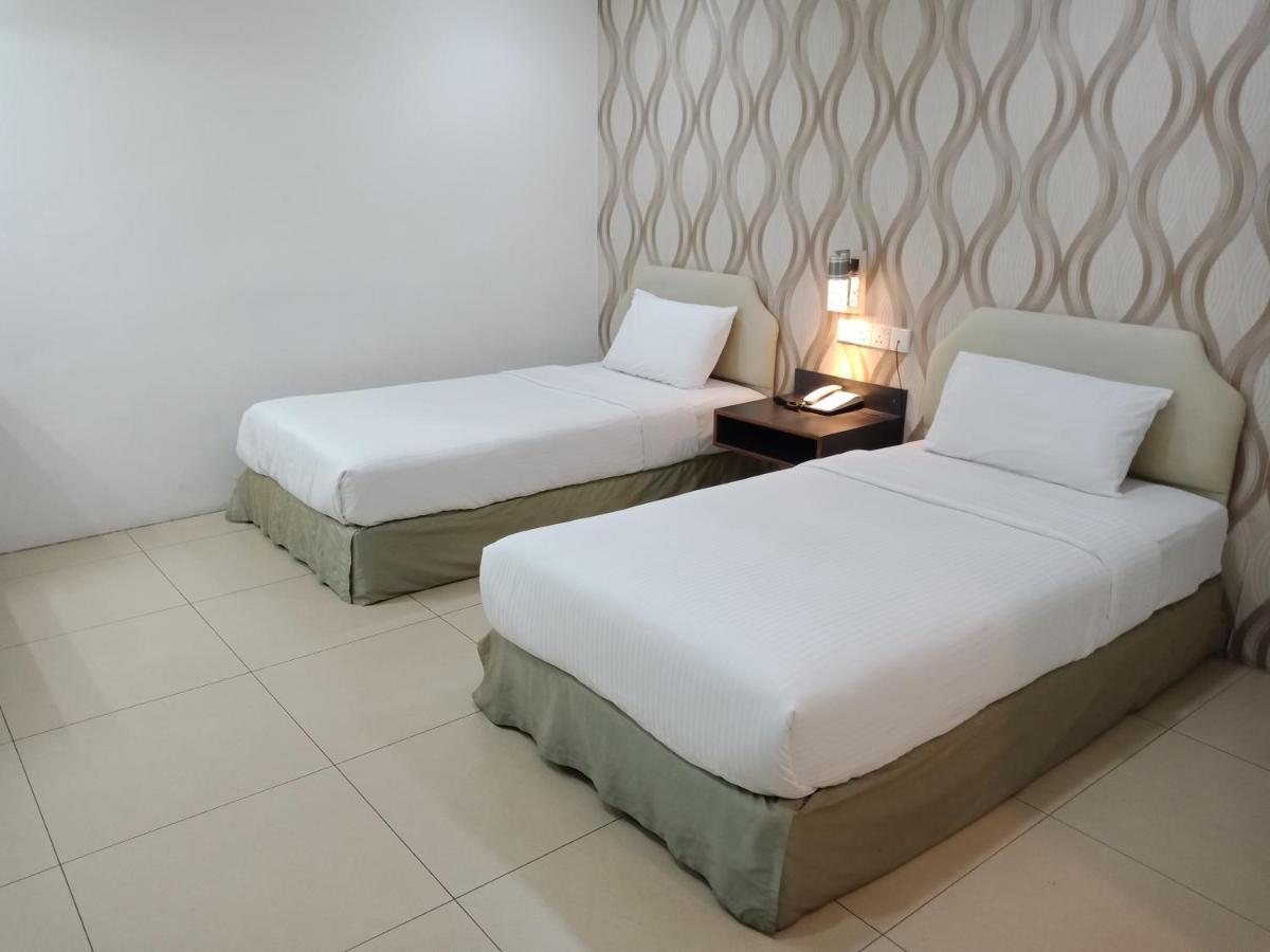Hotel Avenue Kuantan Buitenkant foto