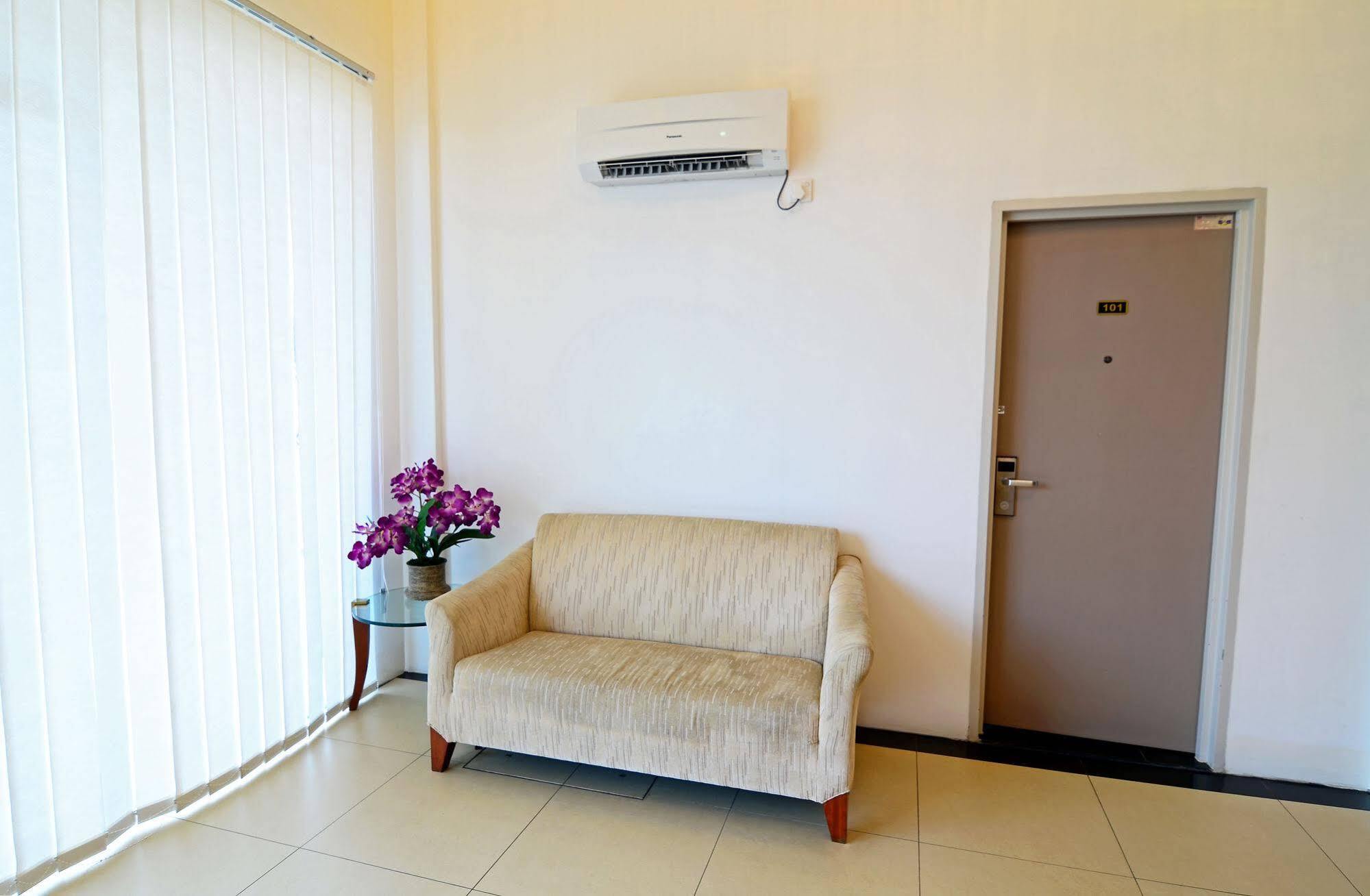 Hotel Avenue Kuantan Buitenkant foto