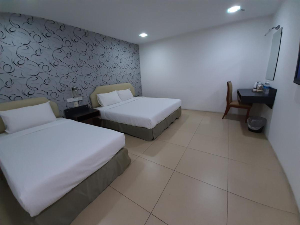 Hotel Avenue Kuantan Buitenkant foto