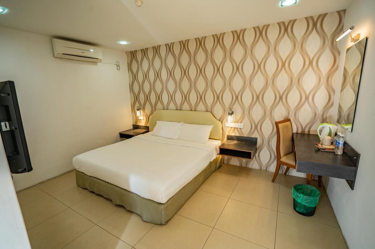 Hotel Avenue Kuantan Buitenkant foto